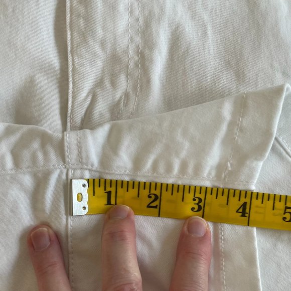 a.n.a. Women's Plus-Size 26 Mid Rise Chino Short 4.5" - WHITE - Picture 5 of 12